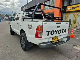 2014  Toyota Hilux - Image 34