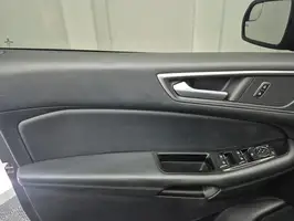 2017  Ford Edge - Image 19