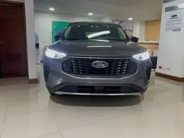 2025  Ford Escape - Image 24