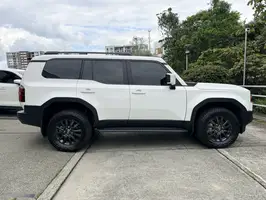 2025  Toyota Prado - Image 30