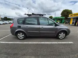 2010  Renault Grand - Image 16