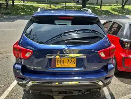 2017  Nissan Pathfinder - Image 32