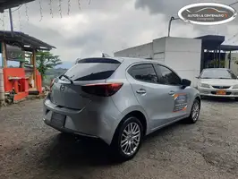 2022  Mazda 2 - Image 9