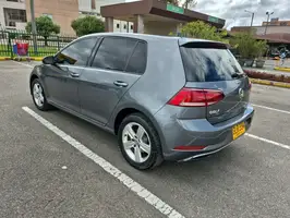 2020  Volkswagen Golf - Image 11