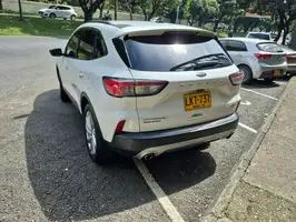 2022  Ford Escape - Image 14