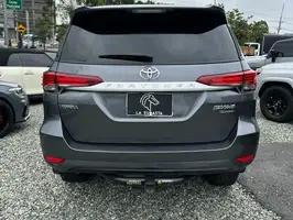 2020  Toyota Fortuner - Image 11