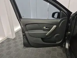 2019  Renault Logan - Image 20