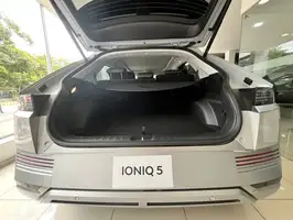 2024  Hyundai Ioniq - Image 21