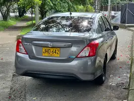 2017  Nissan Versa - Image 12