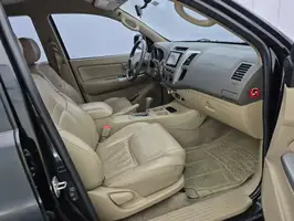 2011  Toyota Fortuner - Image 21