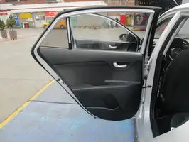 2021  Kia Rio - Image 25