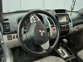 2016  Mitsubishi Unknown - Image 43