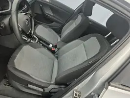 2020  Volkswagen T - Image 40