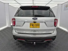 2018  Ford Explorer - Image 54
