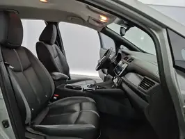 2021  Nissan Leaf - Image 19