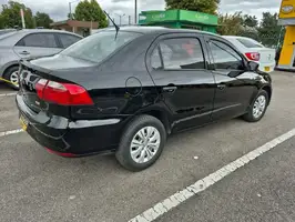 2017  Volkswagen Voyage - Image 27