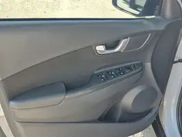 2023  Hyundai Kona - Image 18