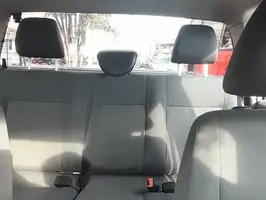 2015  Volkswagen Amarok - Image 40