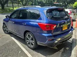 2017  Nissan Pathfinder - Image 34