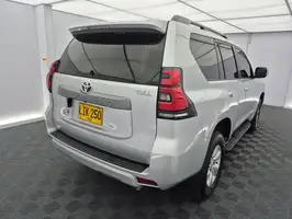 2022  Toyota Prado - Image 17