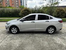 2021  Chevrolet Onix - Image 8