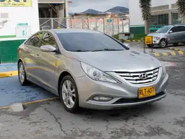 2012  Hyundai Sonata - Image 16