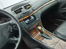 2004  Mercedes Unknown - Image 24