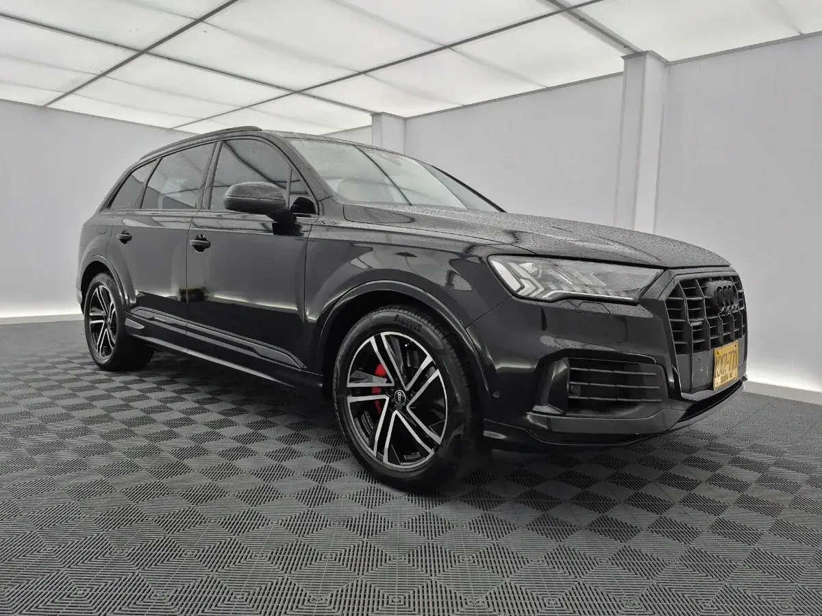 2022  Audi Q7