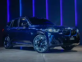 2024  Bmw Ix3 - Image 2