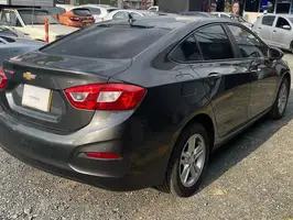 2017  Chevrolet Cruze - Image 5