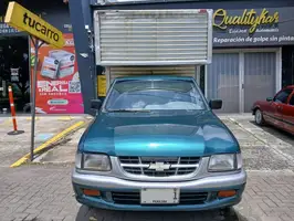 2000  Chevrolet Luv - Image 2