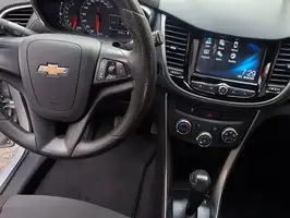 2017  Chevrolet Tracker - Image 4