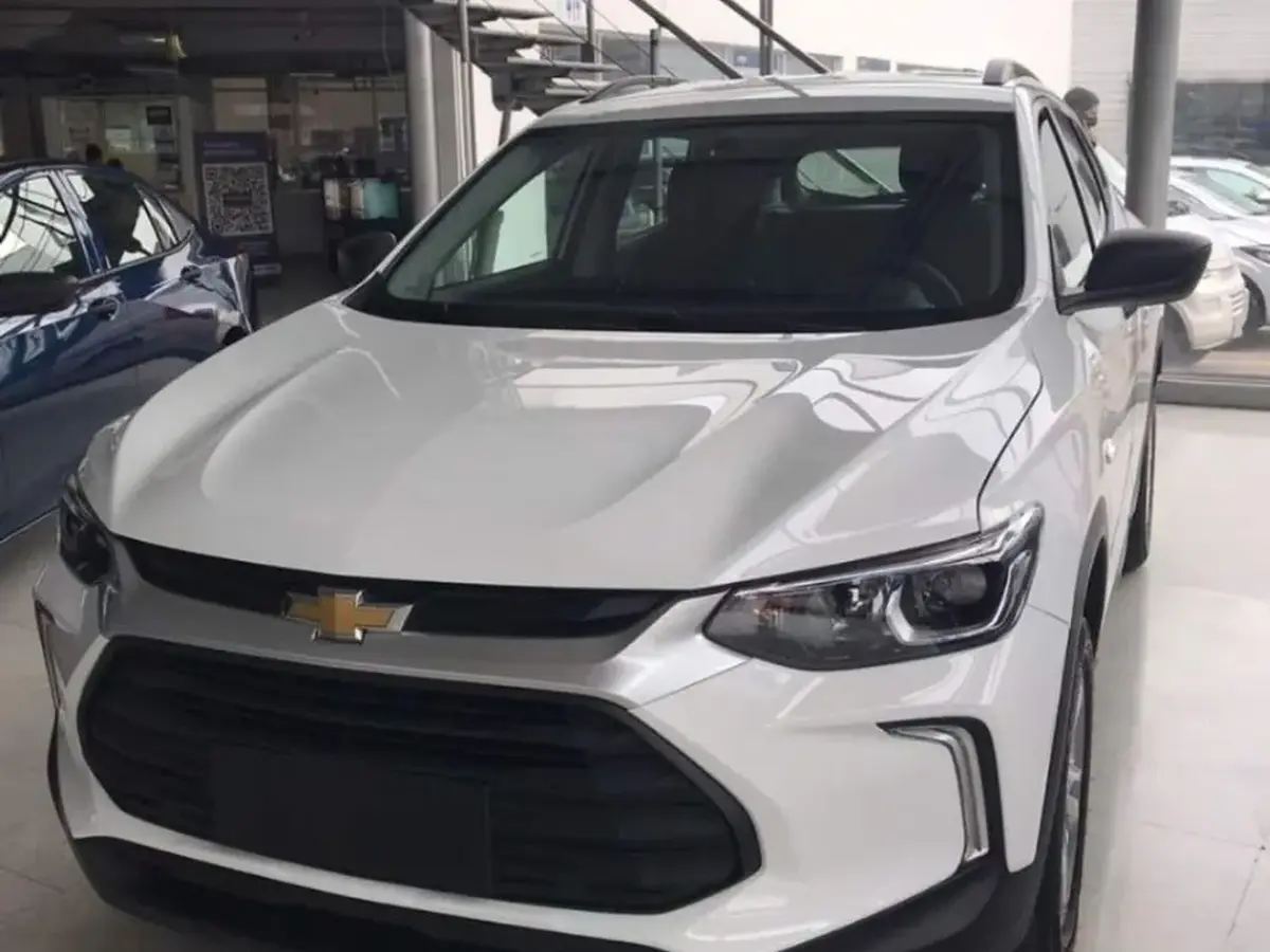 2025  Chevrolet Tracker