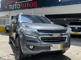 2020  Chevrolet Trailblazer - Image 3