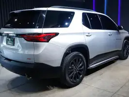 2022  Chevrolet Traverse - Image 5