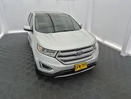 2017  Ford Edge - Image 4