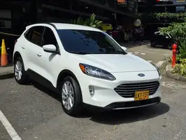 2022  Ford Escape - Image 3