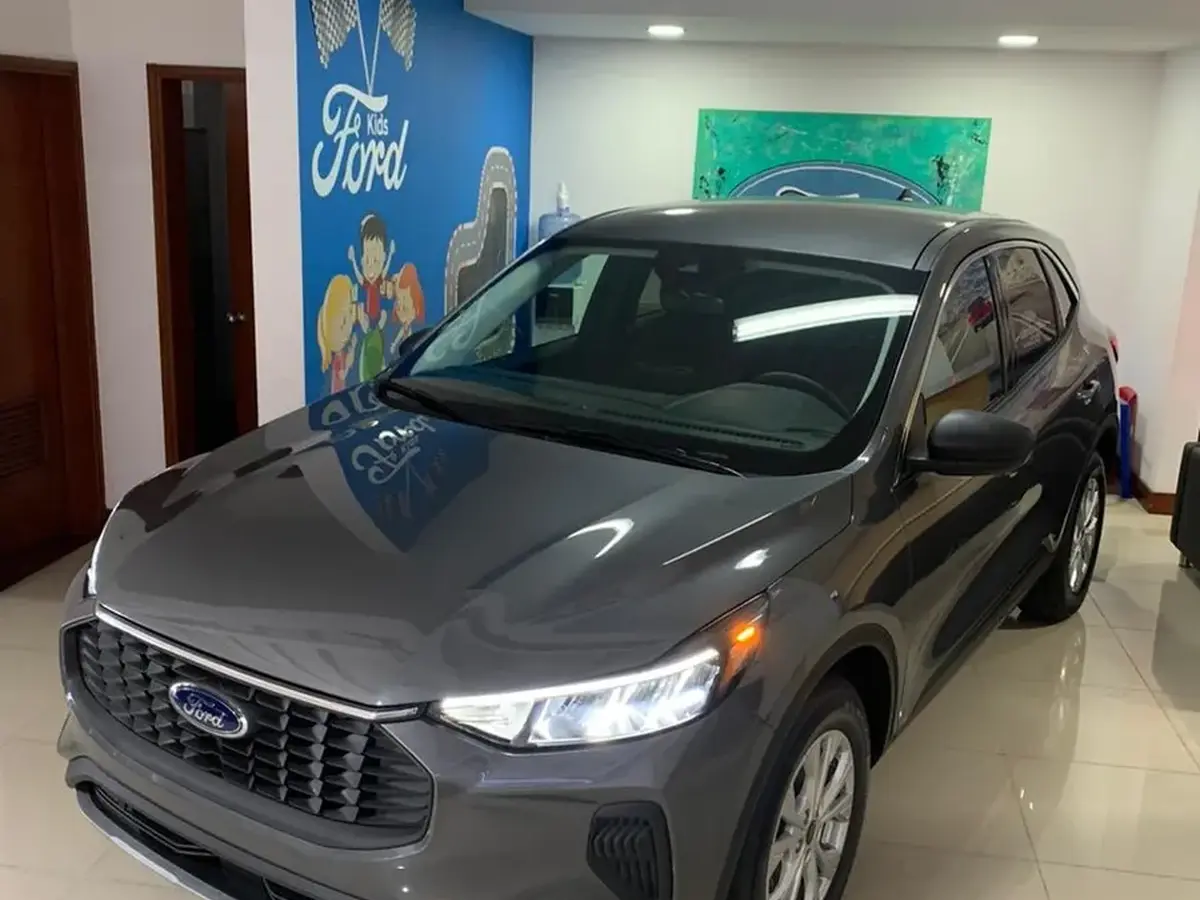 2025  Ford Escape