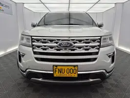 2018  Ford Explorer - Image 3