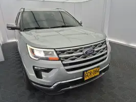 2019  Ford Explorer - Image 3