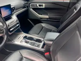 2021  Ford Explorer - Image 4