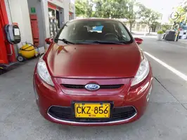 2013  Ford Fiesta - Image 2