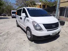 2016  Hyundai Starex - Image 4