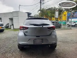 2022  Mazda 2 - Image 5