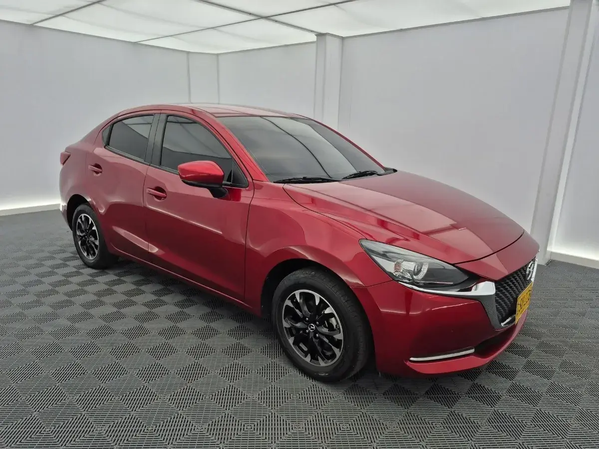 2023  Mazda 2