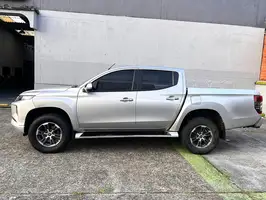 2022  Mitsubishi Unknown - Image 3