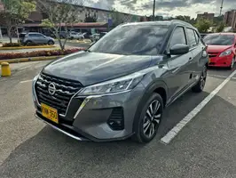 2022  Nissan Kicks - Image 4