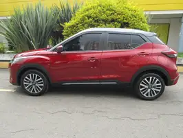 2023  Nissan Kicks - Image 2