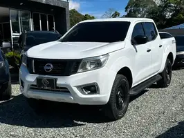 2017  Nissan Np300 - Image 1