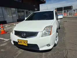 2013  Nissan Sentra - Image 4